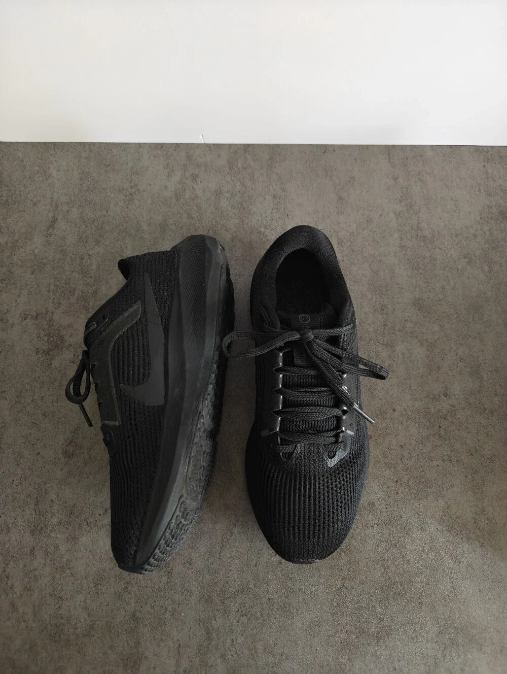 Women’s Nike Air Zoom Pegasus 40 Black – Size 6.5